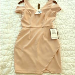 Elegant and Sexy Speechless Dress. Size 9.